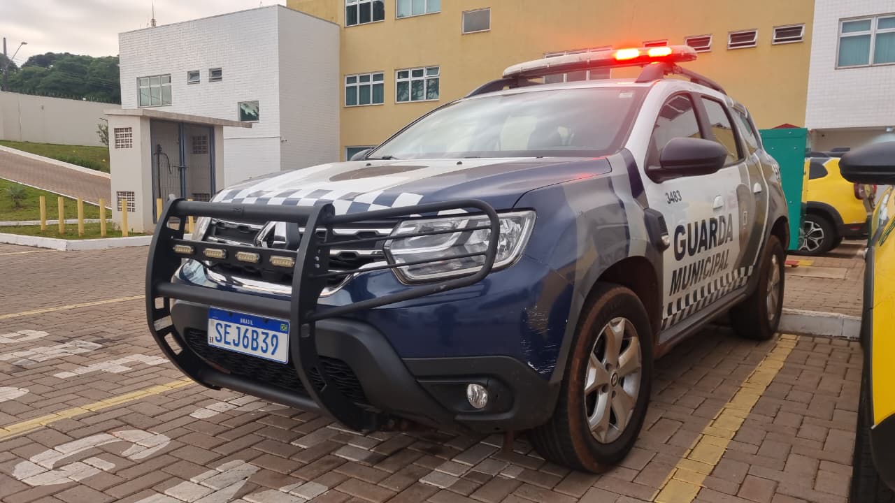 Jovem com mandado de prisão em aberto é detida pela GM perto do Terminal Sudoeste
