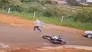 Câmera flagra fuga de atirador no Bairro Brasmadeira