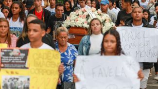 Fundo Brasil doa recursos para famílias das vítimas da operação no Rio Fundo Brasil doa recursos para famílias das vítimas da operação no Rio