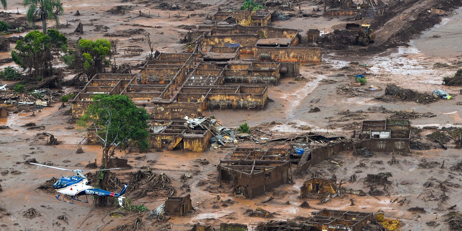 Hoje é Dia: finados, tragédia de Mariana e favelas em destaque Hoje é Dia: finados, tragédia de Mariana e favelas em destaque