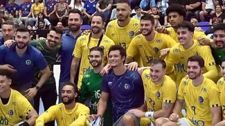 Brasil derrota Argentina e é campeão do Torneio Quatro Nações Brasil derrota Argentina e é campeão do Torneio Quatro Nações