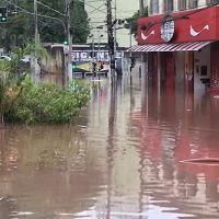 Domingo de Finados começa com chuva em São Paulo Imagem referente a Domingo de Finados começa com chuva em São Paulo