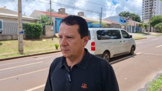 Motorista de Van fala sobre acidente que deixou motociclista em estado gravíssimo no Bairro Coqueiral Motorista de Van fala sobre acidente que deixou motociclista em estado gravíssimo no Bairro Coqueiral