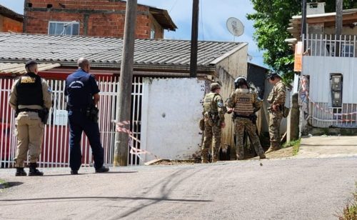 Esquadrão Antibombas da Polícia Militar é acionado para averiguar objeto suspeito em Curitiba