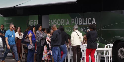 Imagem referente a Depoimentos à defensoria do RJ denunciam violações em megaoperação