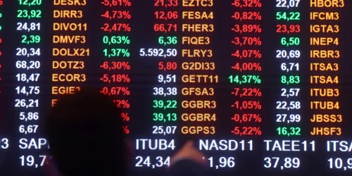 Imagem referente a Na nona alta seguida, bolsa supera os 150 mil pontos pela primeira vez