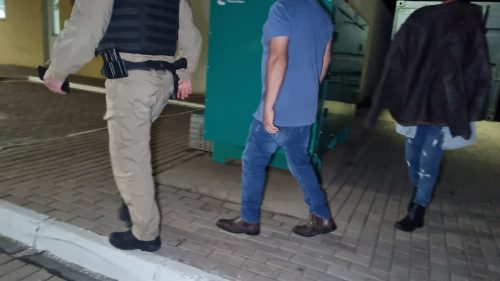 Imagem referente a Suspeito de agredir a companheira com tapa na orelha é detido pela Polícia Militar