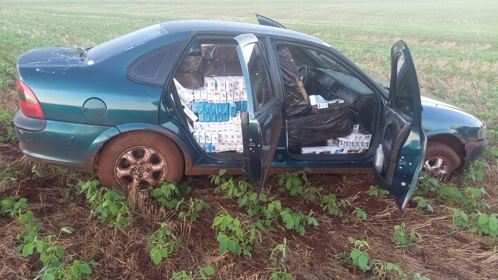 Homem é preso transportando carga de cigarros contrabandeados entre Santa Tereza do Oeste e Cascavel Homem é preso transportando carga de cigarros contrabandeados entre Santa Tereza do Oeste e Cascavel
