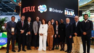 Embratur e Netflix lançam guia turístico do Brasil na WTM Londres Embratur e Netflix lançam guia turístico do Brasil na WTM Londres