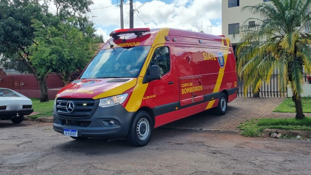 Idoso de 72 anos sofre queda em residência e é encaminhado à UPA Tancredo Idoso de 72 anos sofre queda em residência e é encaminhado à UPA Tancredo