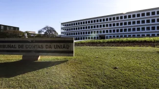 Câmara aprova PEC que considera tribunais de Contas órgãos permanentes Câmara aprova PEC que considera tribunais de Contas órgãos permanentes