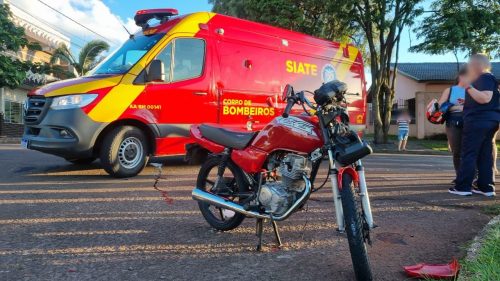 Colisão em cruzamento deixa motociclista ferido no Bairro Periolo Imagem referente a Colisão em cruzamento deixa motociclista ferido no Bairro Periolo