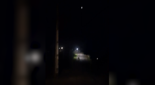 Moradora do Jardim Quebec reclama da falta de iluminação pública na Rua Aparecida dos Portos Imagem referente a Moradora do Jardim Quebec reclama da falta de iluminação pública na Rua Aparecida dos Portos