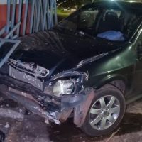 Imagem referente a Mulher é detida por embriaguez ao bater Celta na entrada de comércio na Av. Expresso Norte