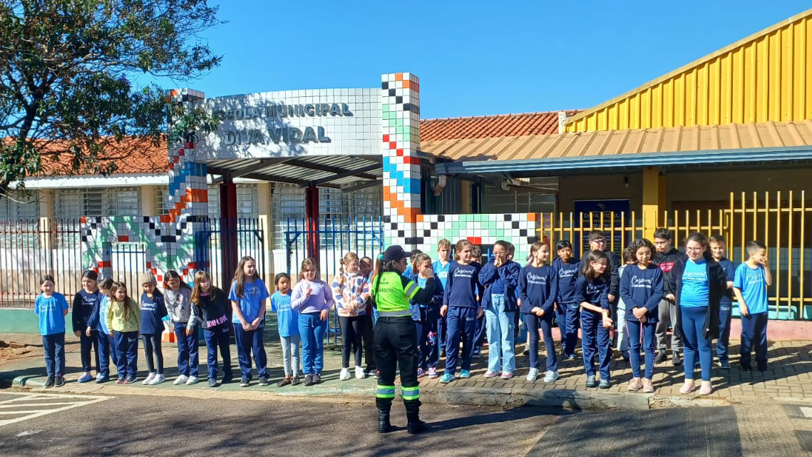 Transitar intensifica ações de educação no trânsito em escolas de Cascavel Transitar intensifica ações de educação no trânsito em escolas de Cascavel