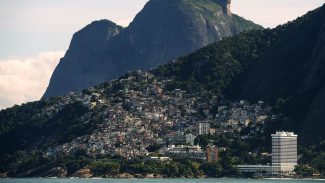 Projeto qualifica mototaxistas de favelas do Rio para atuar no turismo Projeto qualifica mototaxistas de favelas do Rio para atuar no turismo
