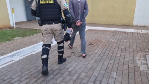 Homem embriagado é detido após acidente de trânsito