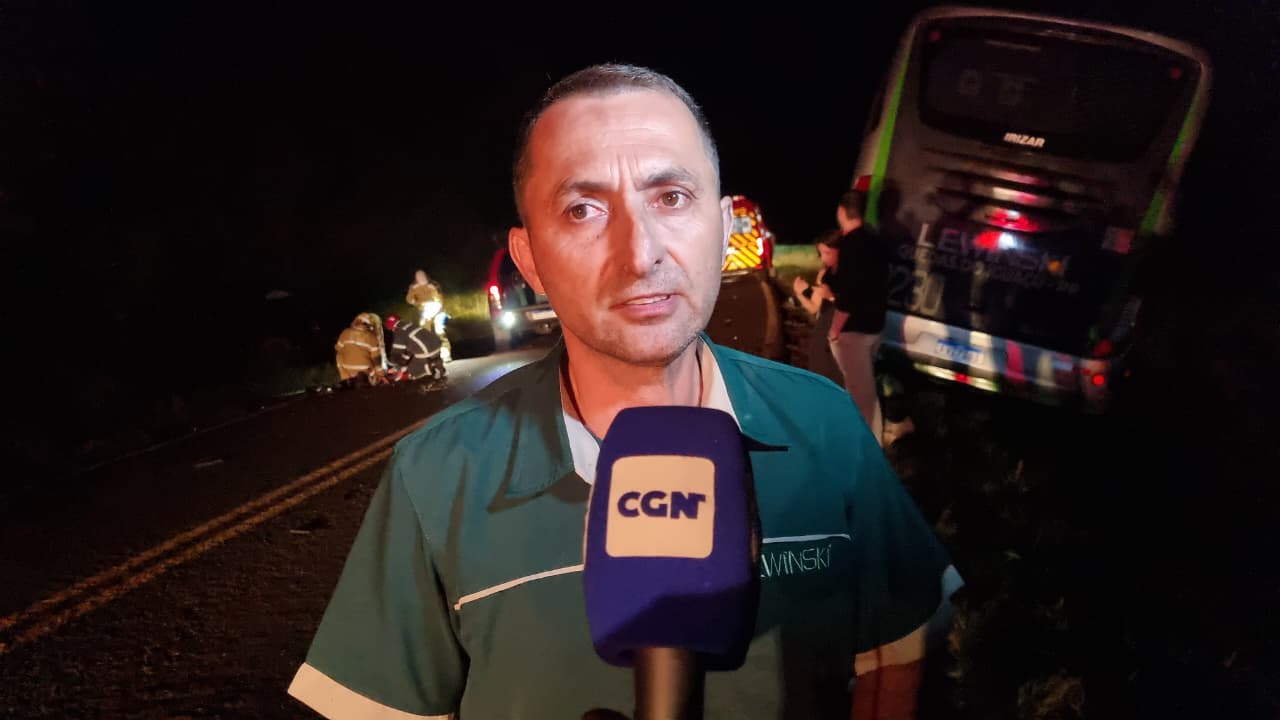 "Me deparei com a caminhonete na minha pista e não pude evitar a colisão", diz motorista do ônibus de acadêmicos