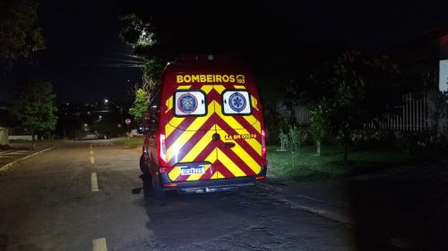 Homem sofre luxação no ombro após queda em casa no Parque São Paulo