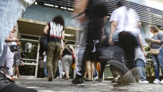 Entenda como é calculada a nota das provas objetivas do Enem 2025