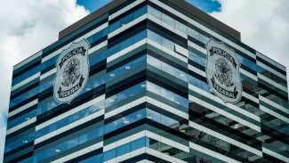 PF cumpre mandados de busca sobre fraude em licitação em São Sebastião PF cumpre mandados de busca sobre fraude em licitação em São Sebastião