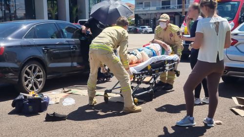 Homem é atropelado por Audi A3 no Bairro Neva, em Cascavel