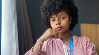 Roceira, com orgulho, diz baiana em encontro sobre sustentabilidade