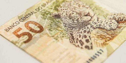 Imagem referente a Cashback de impostos beneficiará mais os pobres de regiões mais ricas