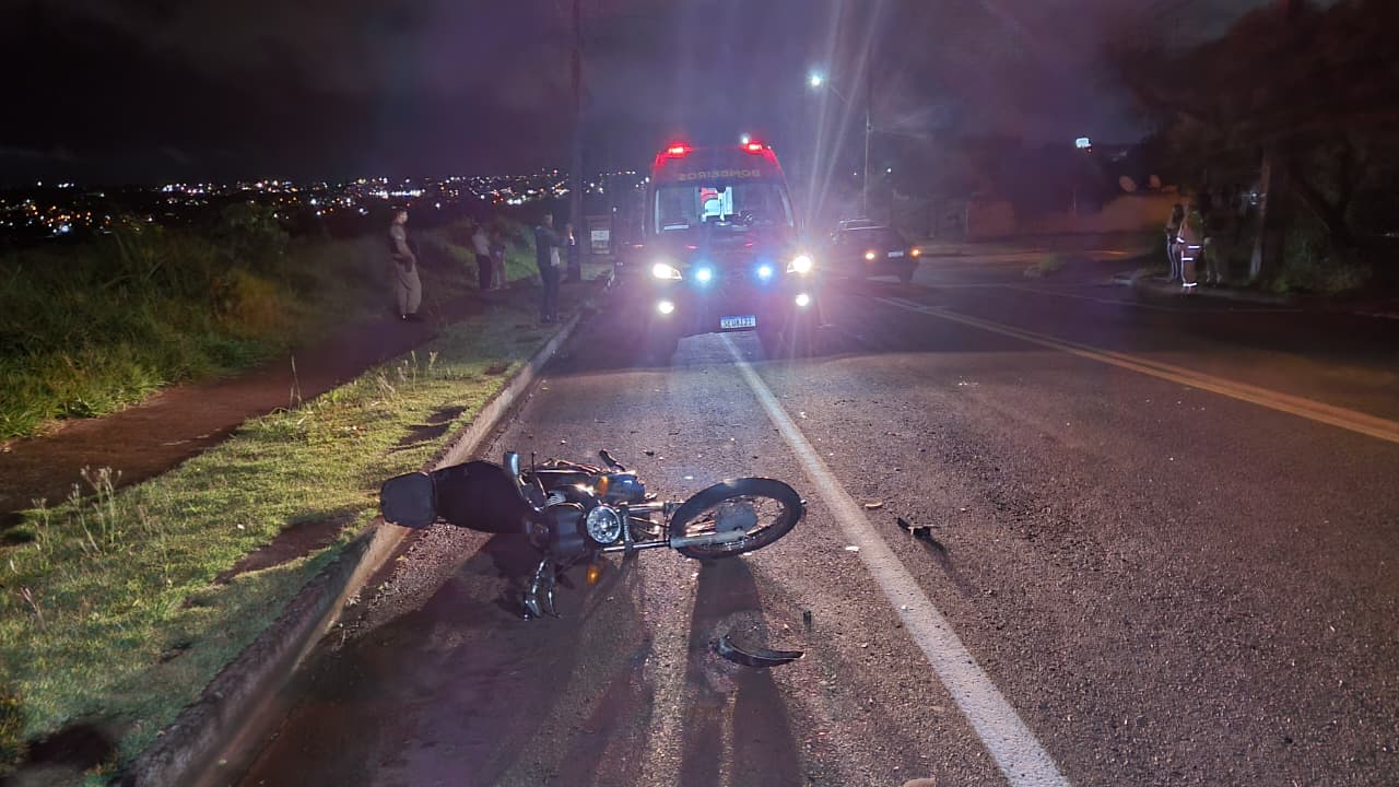Motociclista fica ferido após colisão com Corsa na Avenida das Pombas Motociclista fica ferido após colisão com Corsa na Avenida das Pombas