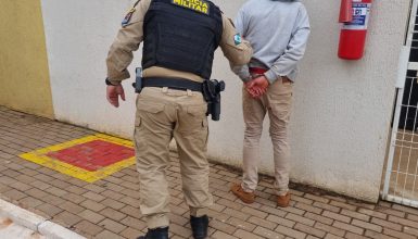 Imagem referente a “Lutador” acaba finalizado pela PM após brigar com a família em Cascavel