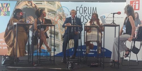 Justiça climática e combate à desinformação dominam fórum na Bahia Imagem referente a Justiça climática e combate à desinformação dominam fórum na Bahia