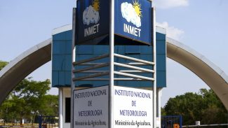 Após tornado, massa fria deve derrubar temperaturas no Paraná Após tornado, massa fria deve derrubar temperaturas no Paraná