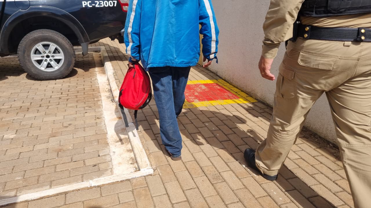 Domingo de manhã: Motorista embriagado é preso pela PM de Cascavel