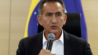 Ainda é impossível mensurar todos os danos do tornado, diz ministro