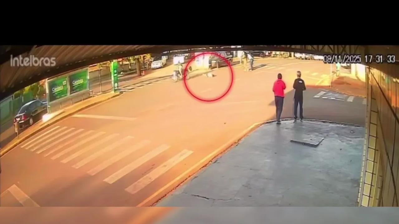 Criança é atropelada na faixa de pedestres da Avenida Brasil
