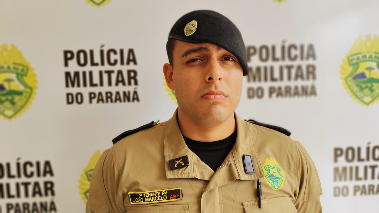 Tenente afirma que estão em busca dos outros dois envolvidos em um roubo e agressão no bairro Brasmadeira Tenente afirma que estão em busca dos outros dois envolvidos em um roubo e agressão no bairro Brasmadeira