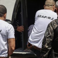 Imagem referente a Chefes do Comando Vermelho são transferidos para presídios federais