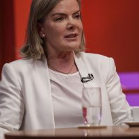 Gleisi: tipificação penal e apreensão de bens são inegociáveis em PL Imagem referente a Gleisi: tipificação penal e apreensão de bens são inegociáveis em PL