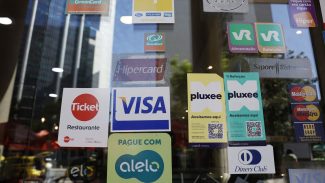 Economia com vale-alimentação e refeição pode chegar a R$ 7,9 bilhões Economia com vale-alimentação e refeição pode chegar a R$ 7,9 bilhões