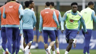 Vinicius Júnior diz que seleção evolui sob comando de Carlo Ancelotti Vinicius Júnior diz que seleção evolui sob comando de Carlo Ancelotti