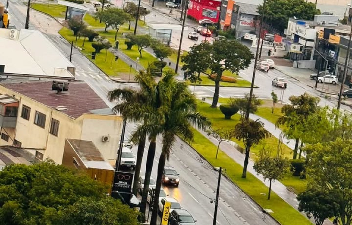 “A tarde toda sem luz”, reclama moradora na região da Rodoviária de Cascavel “A tarde toda sem luz”, reclama moradora na região da Rodoviária de Cascavel