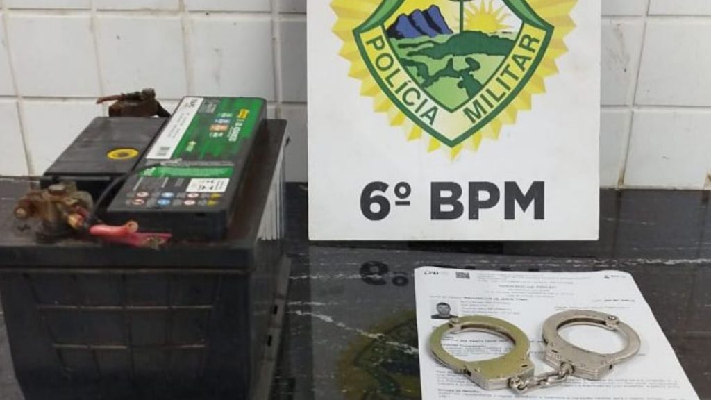 Choque prende foragido da justiça e recupera bateria furtada do pátio do Detran em Cascavel