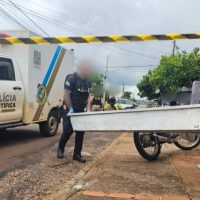 Imagem referente a Mulher é morta com facada no pescoço dentro de casa, em Toledo; filha de 2 anos estava no local