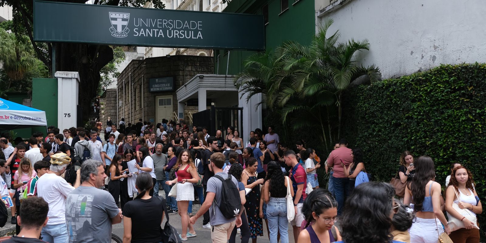 Participantes do Enem podem estudar por aplicativo do MEC Participantes do Enem podem estudar por aplicativo do MEC
