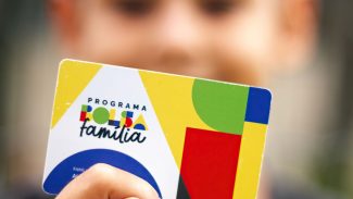 Caixa começa a pagar Bolsa Família de novembro