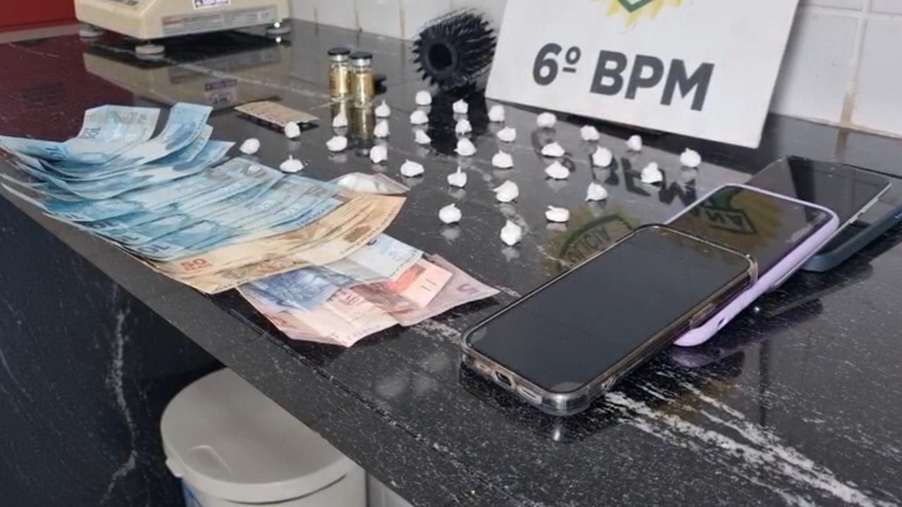 Após fuga com Jetta, casal é detido com drogas no Alto Alegre Após fuga com Jetta, casal é detido com drogas no Alto Alegre