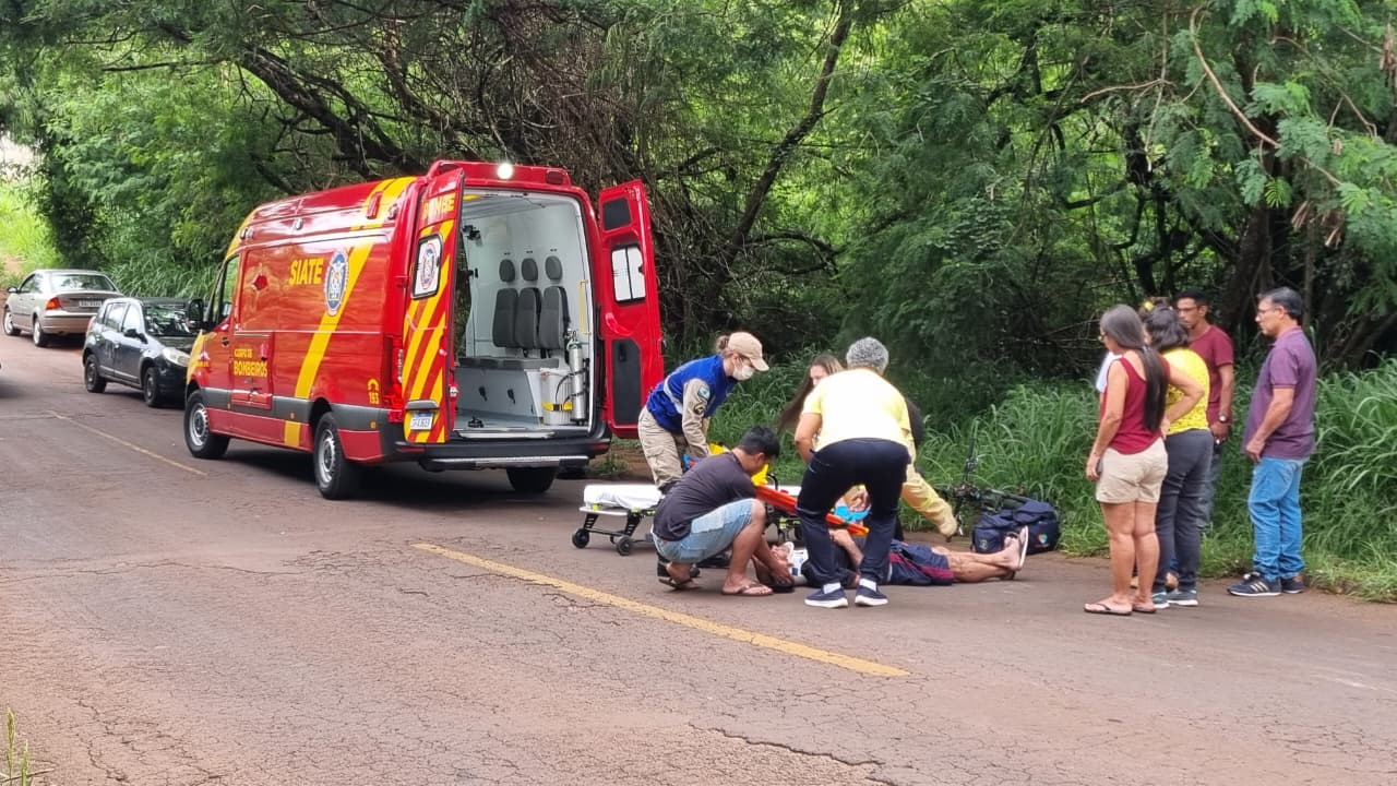 Homem fica ferido em acidente na Rua Veneza, no Cascavel Velho