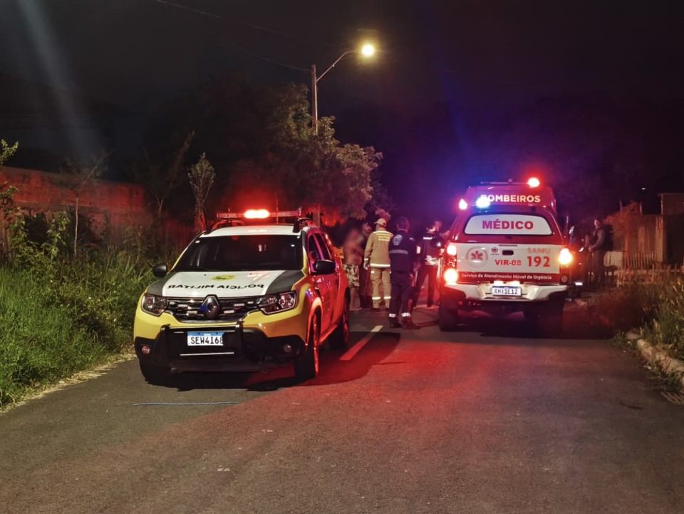 Briga de família: Para defender nora, pai fere filho com faca durante confusão Briga de família: Para defender nora, pai fere filho com faca durante confusão