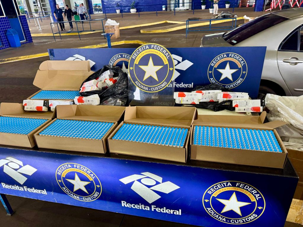 Receita Federal apreende 1.000 canetas emagrecedoras vazias na Ponte da Amizade Receita Federal apreende 1.000 canetas emagrecedoras vazias na Ponte da Amizade