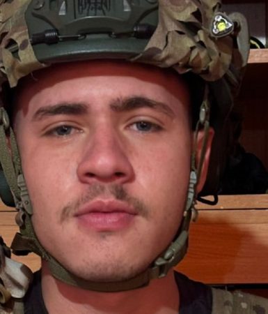 “Não existe limite”, diz jovem de Cascavel que partiu para a guerra da Ucrânia sem avisar a família Imagem referente a “Não existe limite”, diz jovem de Cascavel que partiu para a guerra da Ucrânia sem avisar a família